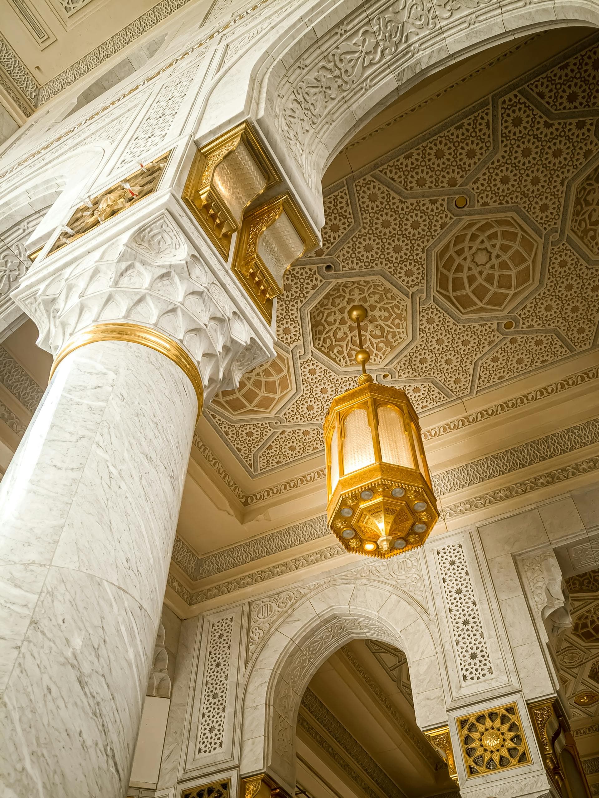 Interior ceiling decoration of Masjid Al Haram